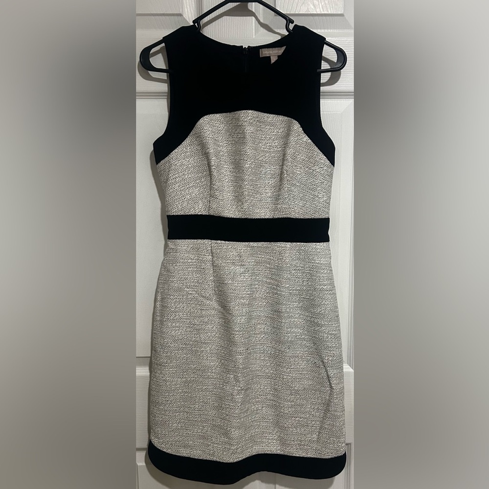 Banana Republic Women’s Black and Cream Midi Lined Dress Sz. 2